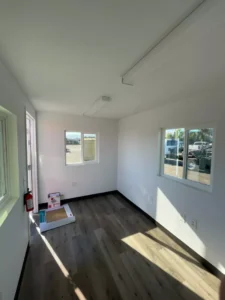 20ft Office In Refurbished Shipping Container - Image 5