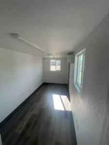 20ft Office In Refurbished Shipping Container - Image 9