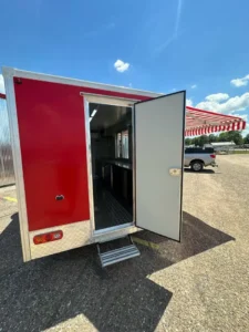 14 FOOT FULLY EQUIPPED FOOD TRAILER READY TO MAKE - Image 3