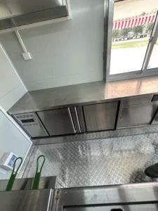 14 FOOT FULLY EQUIPPED FOOD TRAILER READY TO MAKE - Image 10