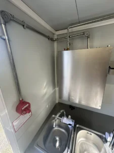 14 FOOT FULLY EQUIPPED FOOD TRAILER READY TO MAKE - Image 14