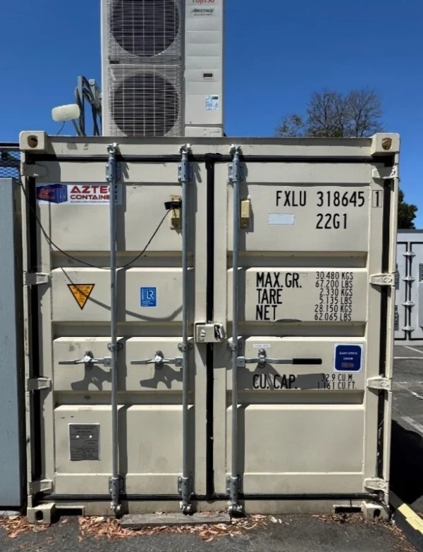 Refrigerated 20′ Conex Shipping Container – Used