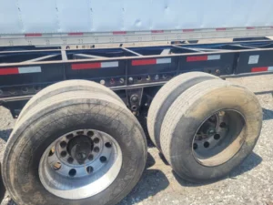 Used 53ft Hyundai Shipping Container Chassis – 2011 - Image 6