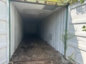 Used 20′ Shipping & Storage Containers - Image 4